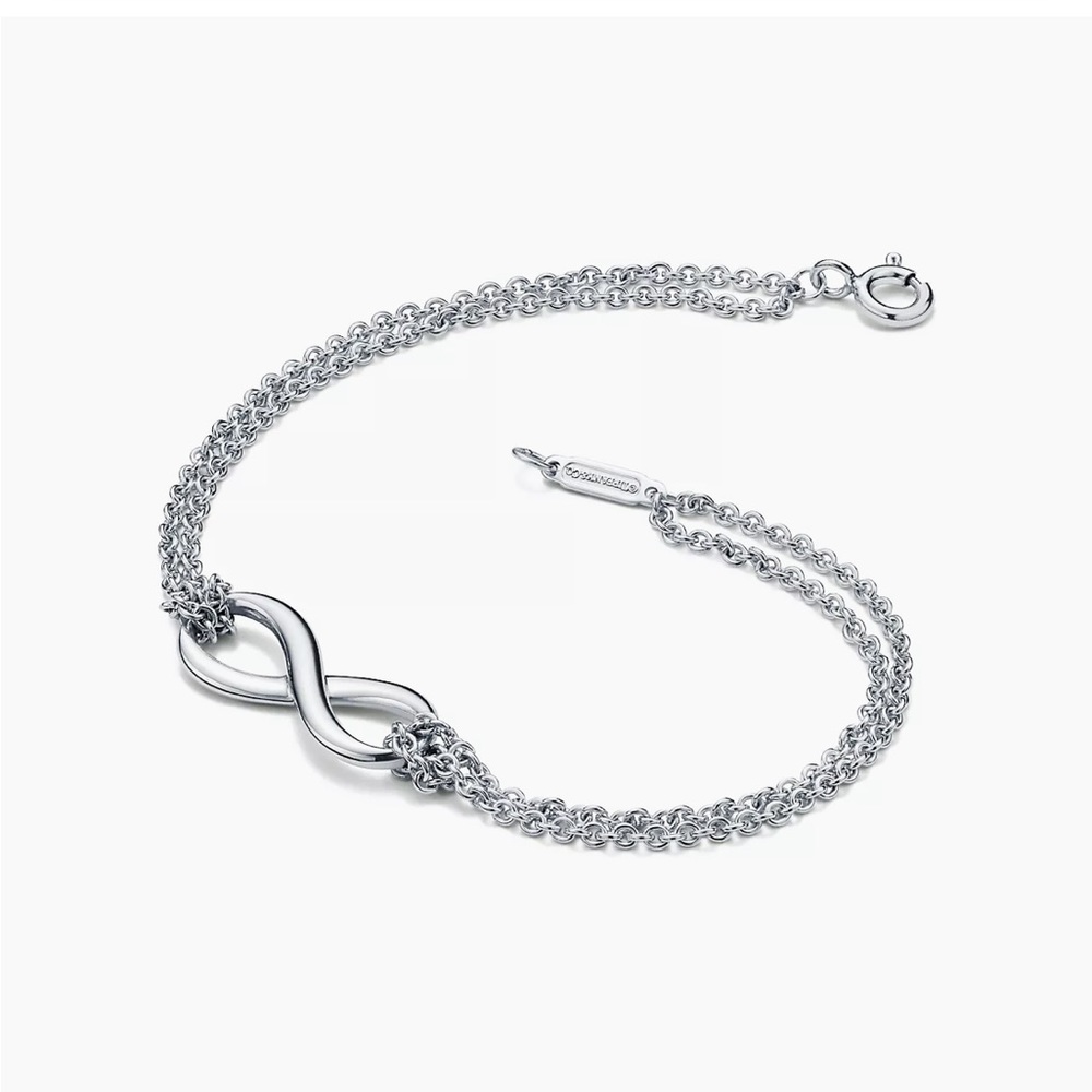 Tiffany & Co. Infinity Bracelet ♾️